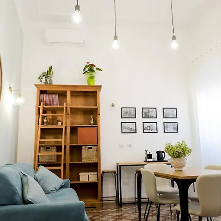 Seraphine's House * Bari